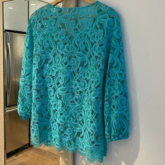 LILI PULITZER  turquoise long sleeve lace top / shirt/ blouse, size small - Picture 3 of 3